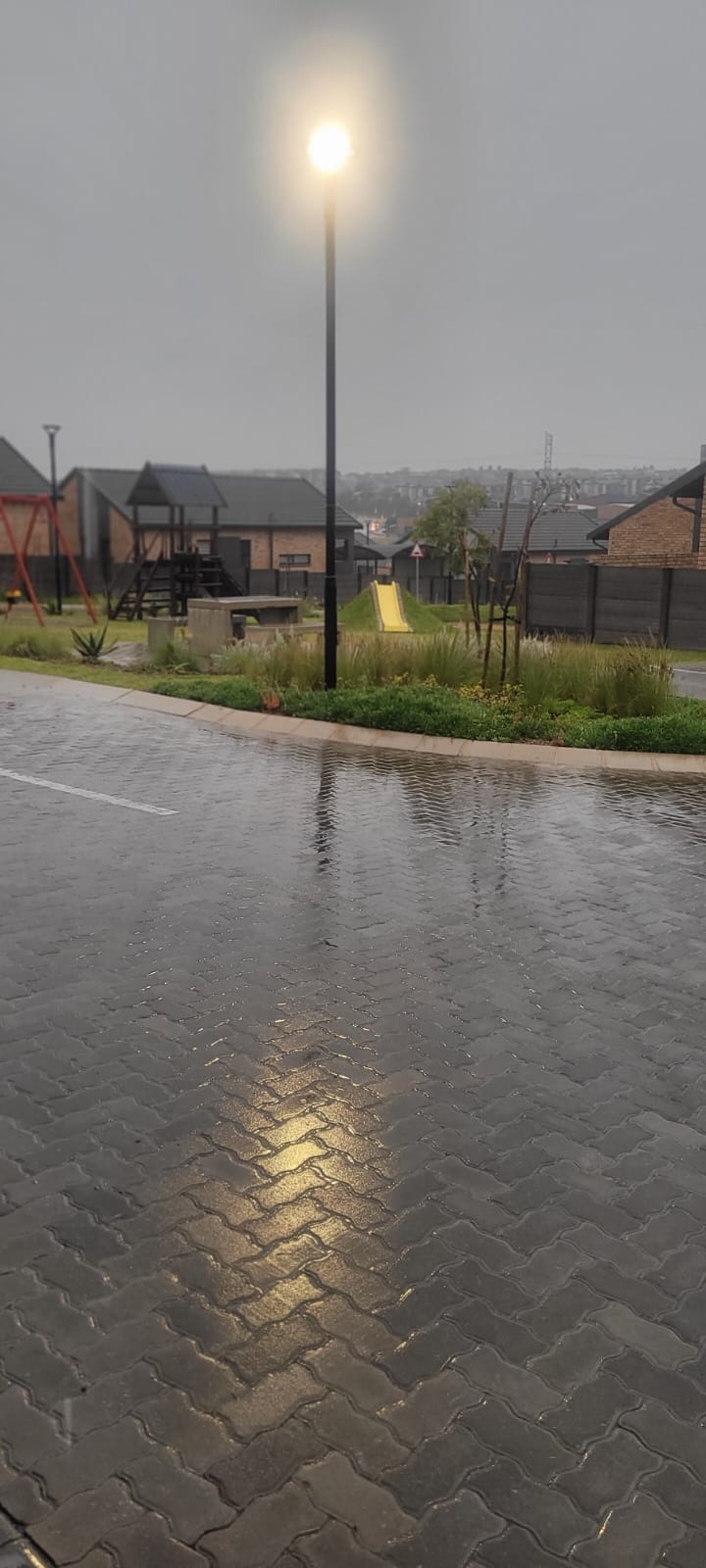 To Let 2 Bedroom Property for Rent in Amberfield Gauteng