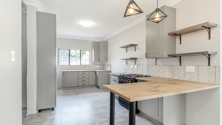 4 Bedroom Property for Sale in Florauna Gauteng