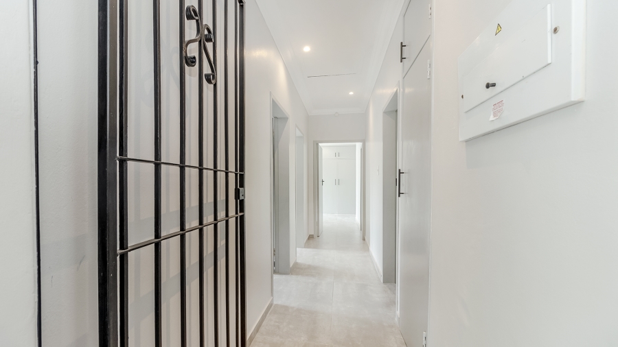 4 Bedroom Property for Sale in Florauna Gauteng