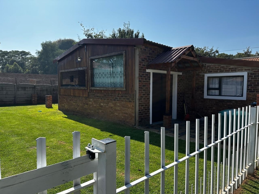 1 Bedroom Property for Sale in Rynfield Gauteng