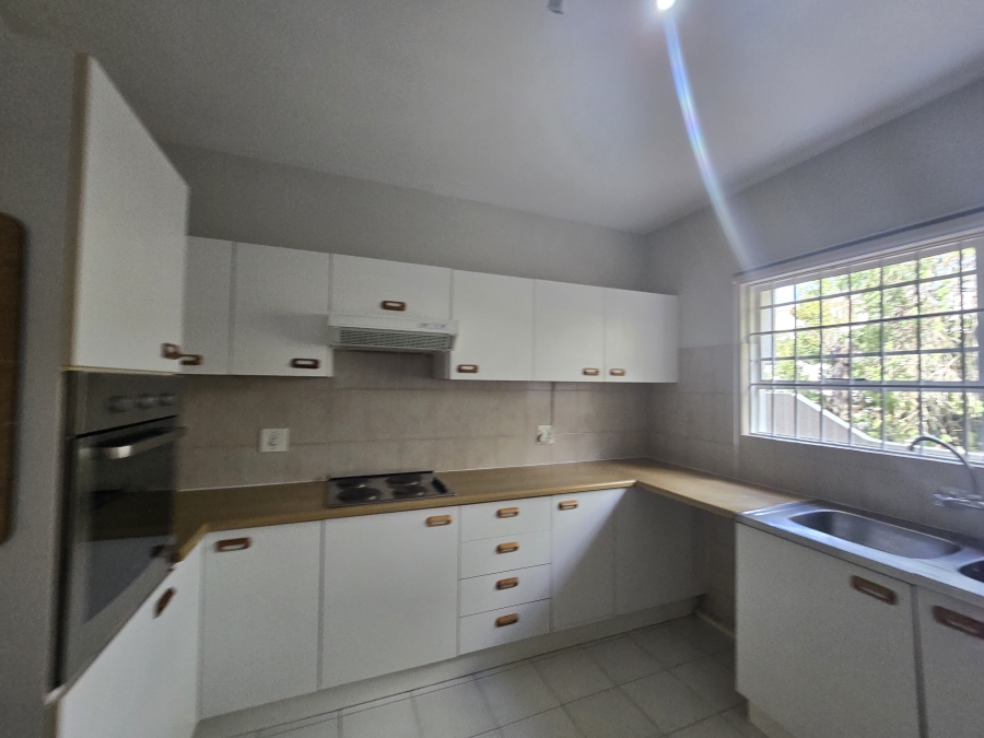 To Let 3 Bedroom Property for Rent in Rivonia Gauteng