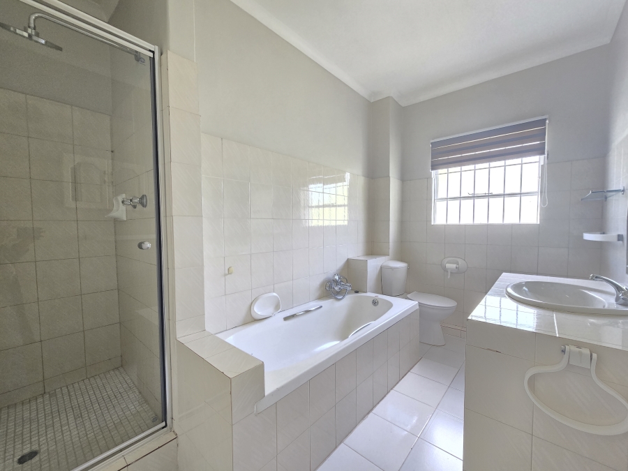To Let 3 Bedroom Property for Rent in Rivonia Gauteng