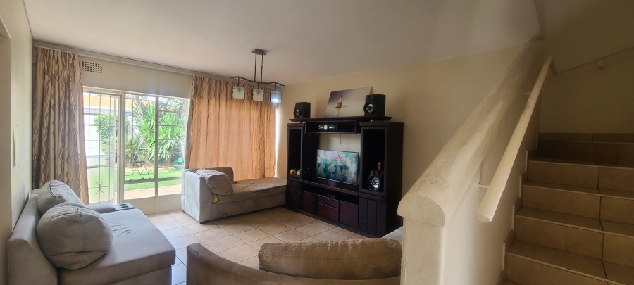 2 Bedroom Property for Sale in Edenvale Central Gauteng