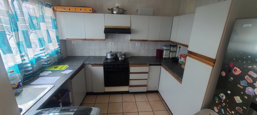 2 Bedroom Property for Sale in Edenvale Central Gauteng