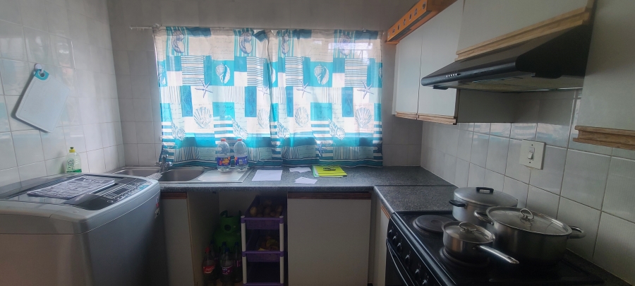 2 Bedroom Property for Sale in Edenvale Central Gauteng