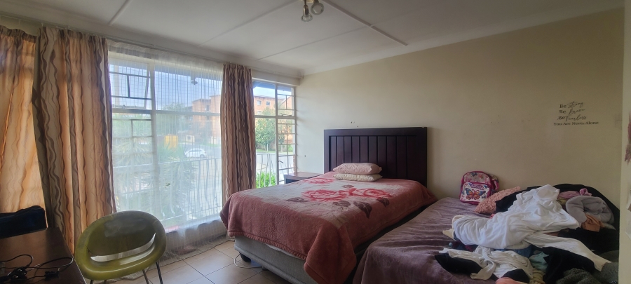 2 Bedroom Property for Sale in Edenvale Central Gauteng