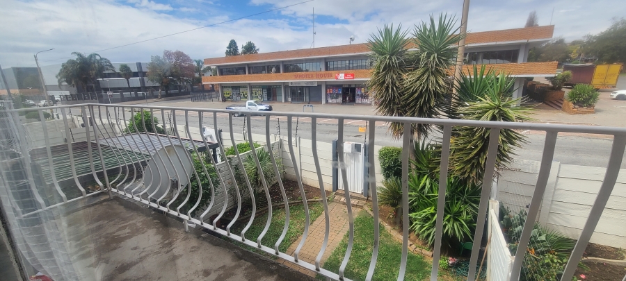 2 Bedroom Property for Sale in Edenvale Central Gauteng
