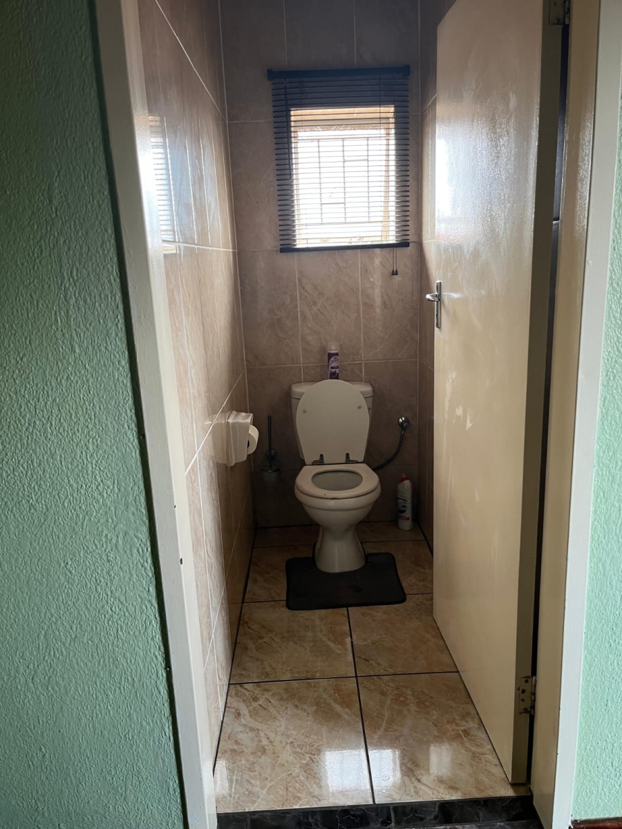 2 Bedroom Property for Sale in Leondale Gauteng