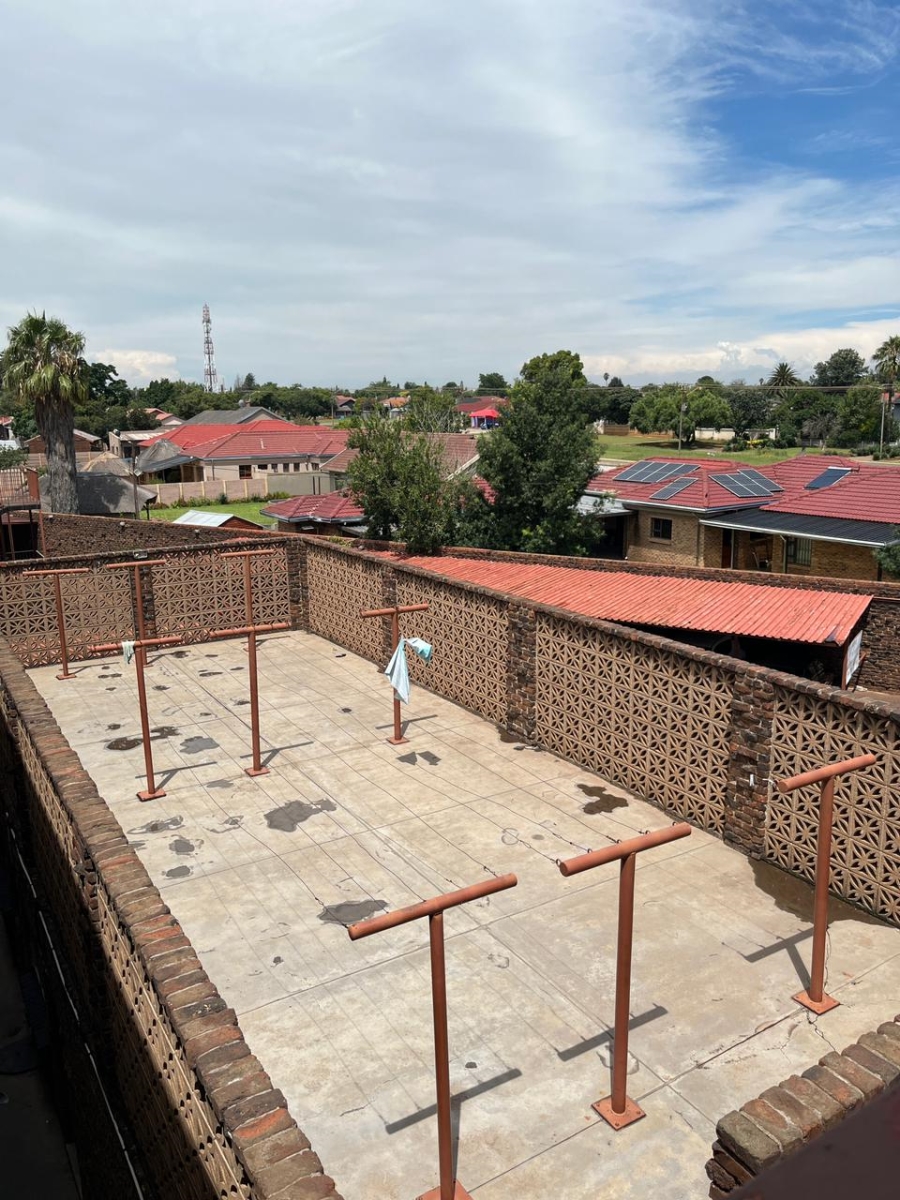 2 Bedroom Property for Sale in Leondale Gauteng