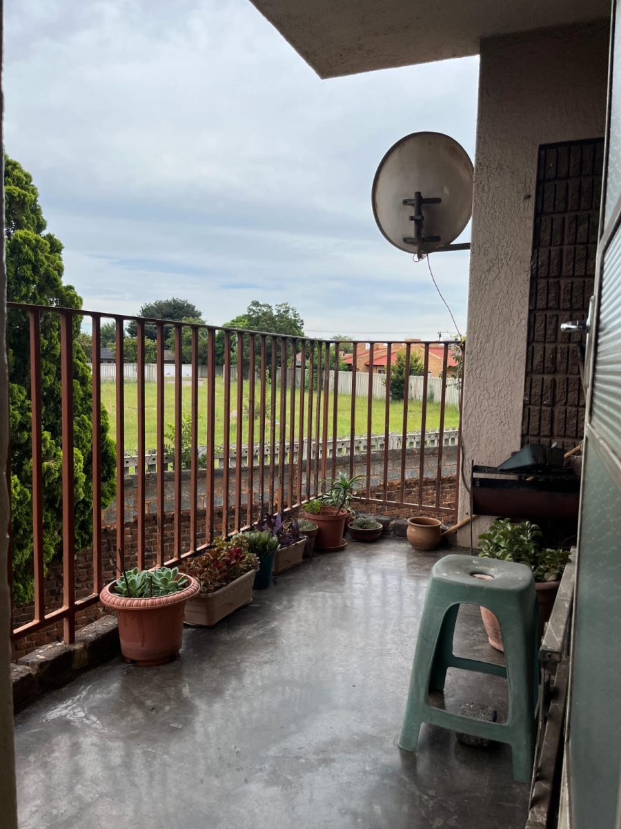 2 Bedroom Property for Sale in Leondale Gauteng