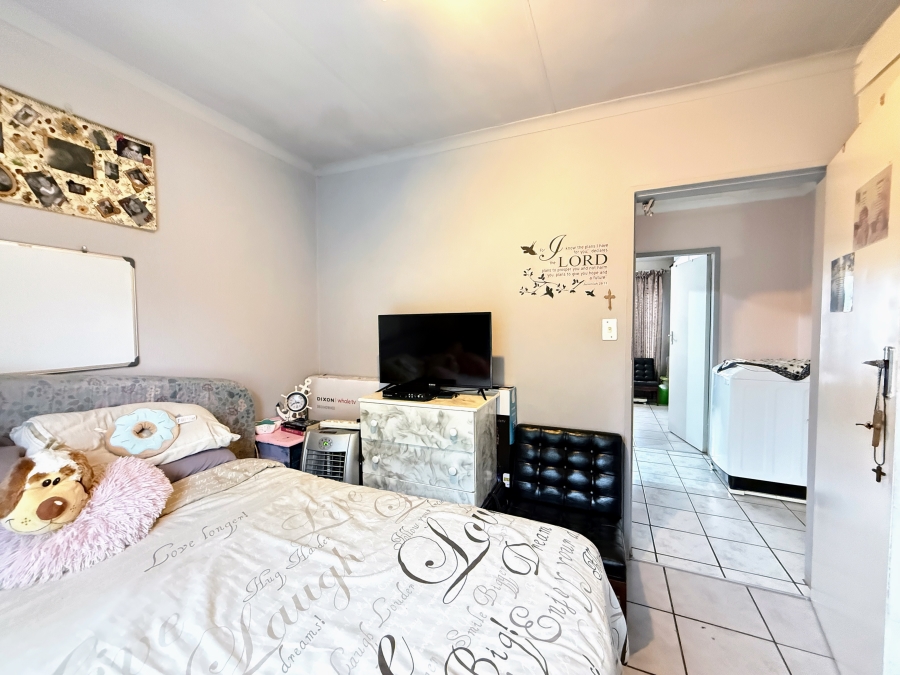 2 Bedroom Property for Sale in Montana Park Gauteng