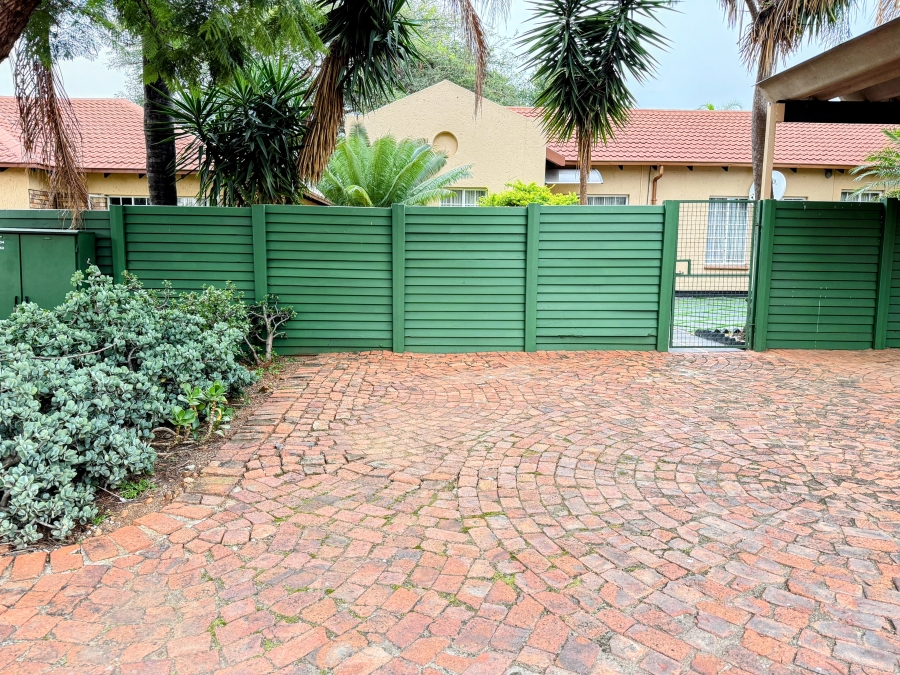 2 Bedroom Property for Sale in Montana Park Gauteng