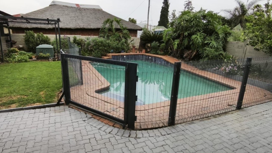 4 Bedroom Property for Sale in Florentia Gauteng