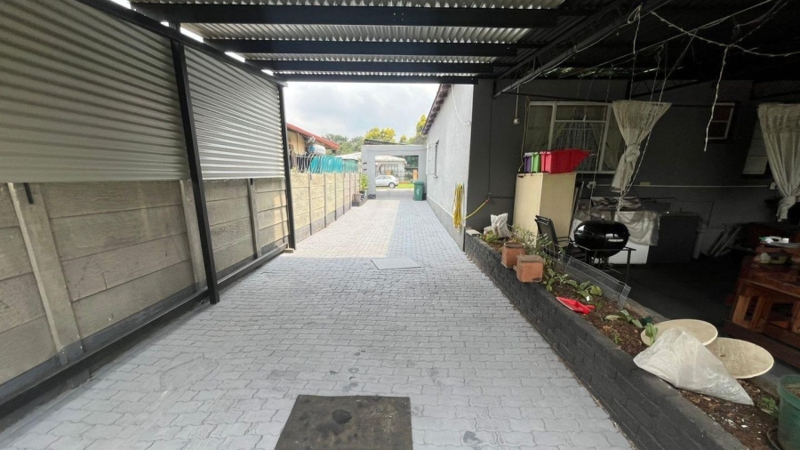 4 Bedroom Property for Sale in Florentia Gauteng