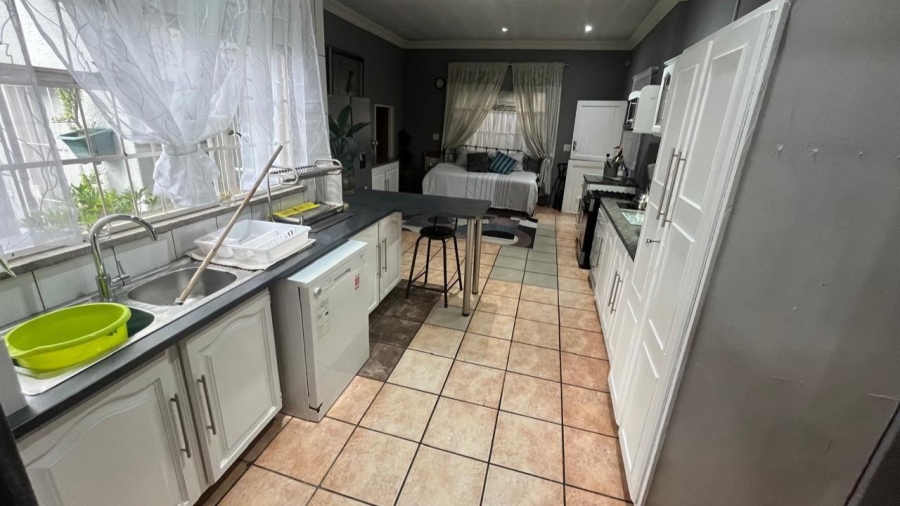 4 Bedroom Property for Sale in Florentia Gauteng