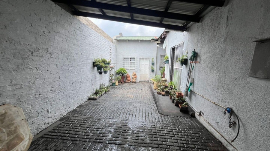 4 Bedroom Property for Sale in Florentia Gauteng
