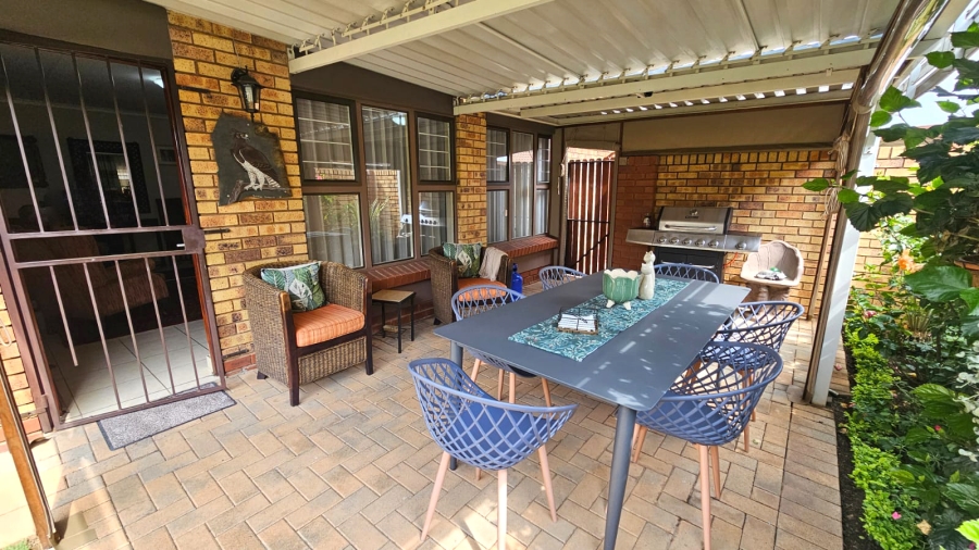 3 Bedroom Property for Sale in Montana Tuine Gauteng