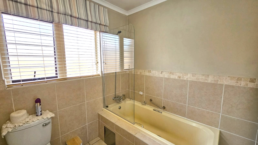 3 Bedroom Property for Sale in Montana Tuine Gauteng