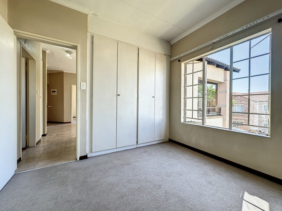 To Let 2 Bedroom Property for Rent in Equestria Gauteng