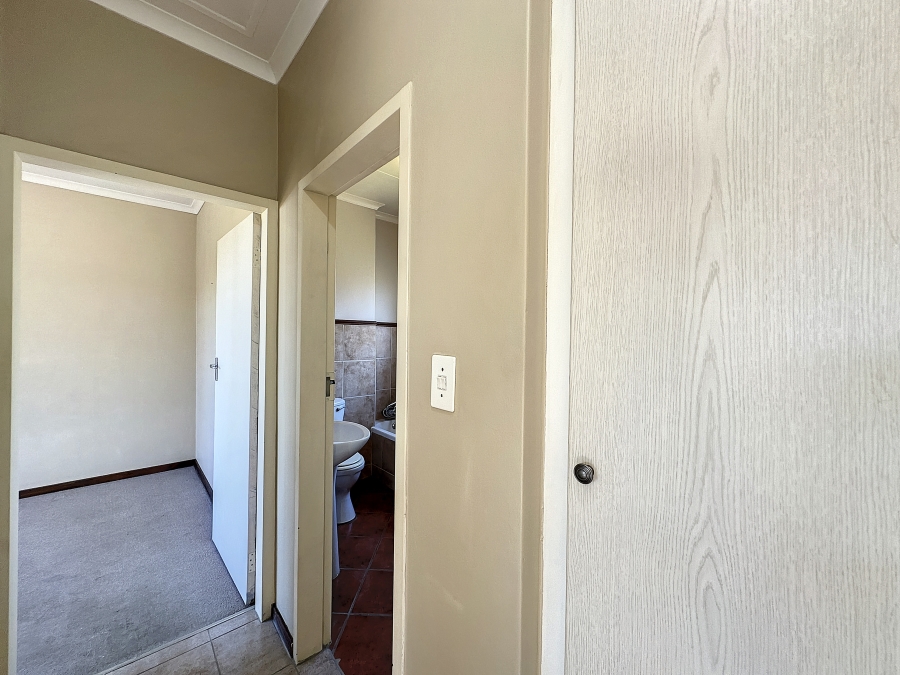 To Let 2 Bedroom Property for Rent in Equestria Gauteng