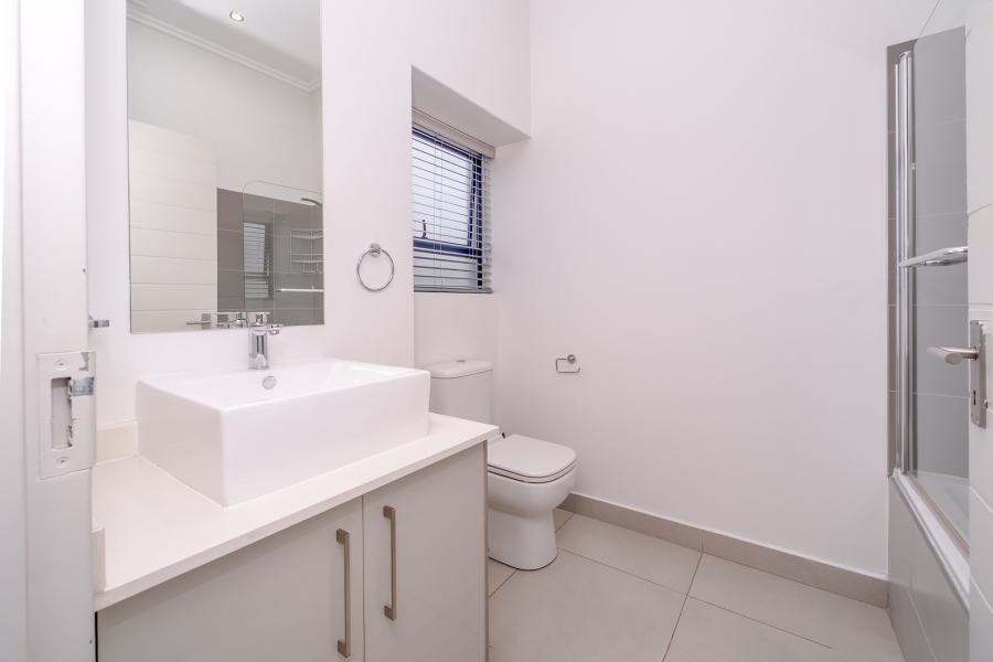 3 Bedroom Property for Sale in Broadacres Gauteng