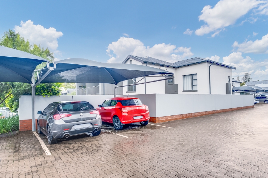 3 Bedroom Property for Sale in Broadacres Gauteng