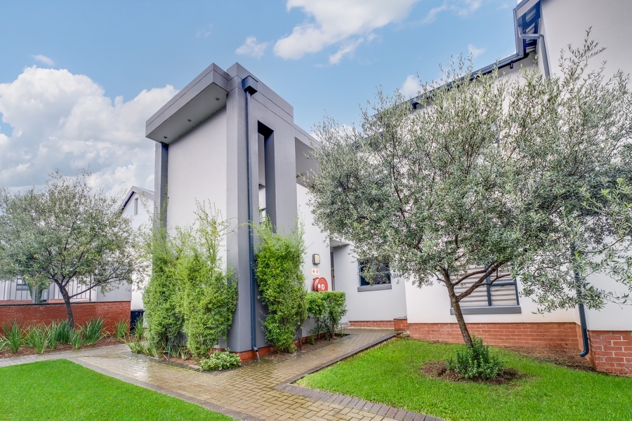 3 Bedroom Property for Sale in Broadacres Gauteng