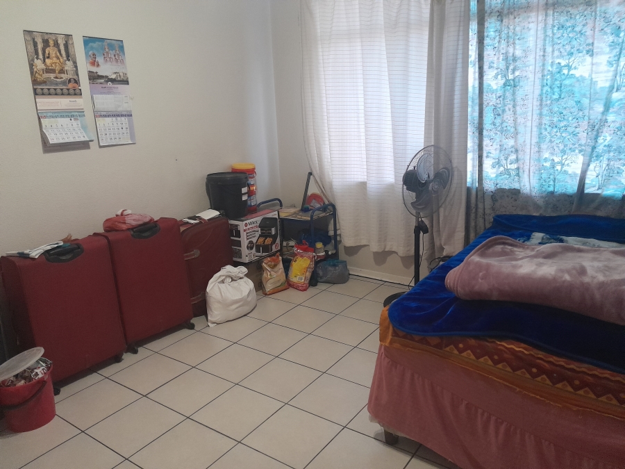 To Let 1 Bedroom Property for Rent in South Crest Gauteng