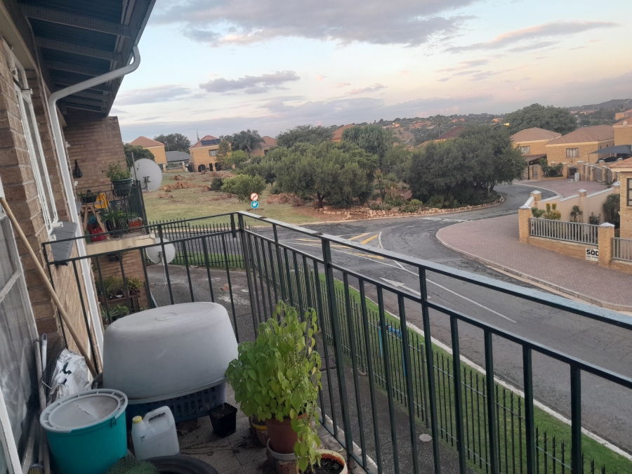 To Let 1 Bedroom Property for Rent in South Crest Gauteng