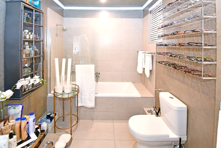2 Bedroom Property for Sale in Morningside Gauteng