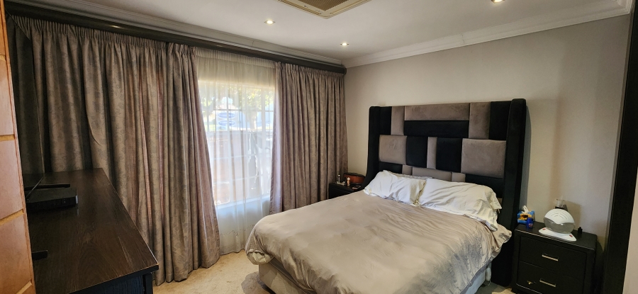 To Let 2 Bedroom Property for Rent in Greenstone Hill Gauteng