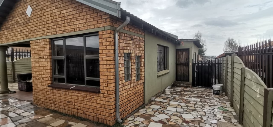 4 Bedroom Property for Sale in Eden Park Gauteng