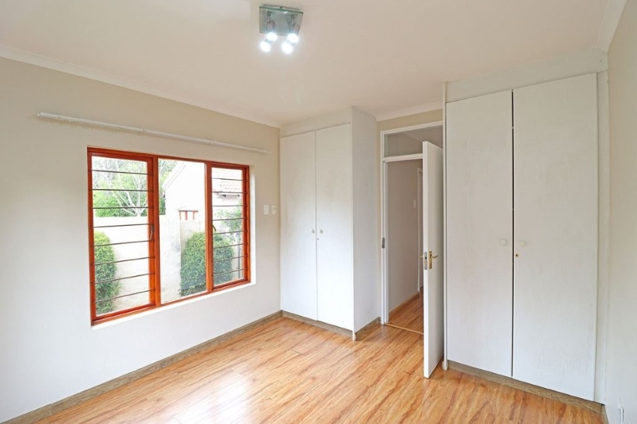 To Let 4 Bedroom Property for Rent in Sandringham Gauteng