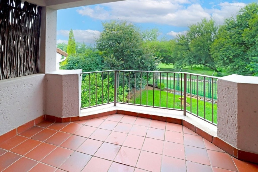 To Let 4 Bedroom Property for Rent in Sandringham Gauteng