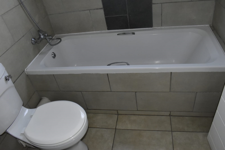 To Let 3 Bedroom Property for Rent in Edenburg Gauteng