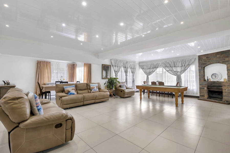 4 Bedroom Property for Sale in Ferndale Gauteng