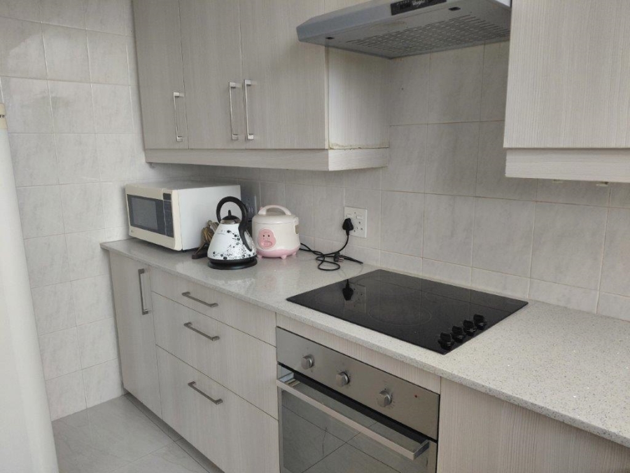 To Let 3 Bedroom Property for Rent in Bedford Gardens Gauteng