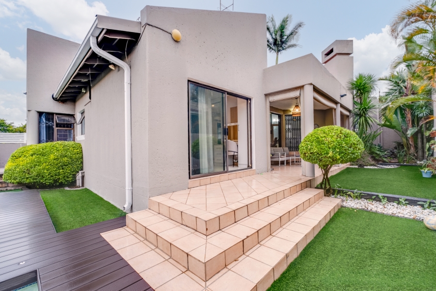 To Let 3 Bedroom Property for Rent in North Riding Gauteng