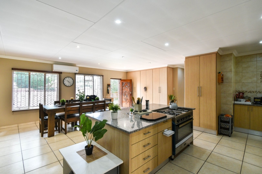 4 Bedroom Property for Sale in Doornpoort Gauteng