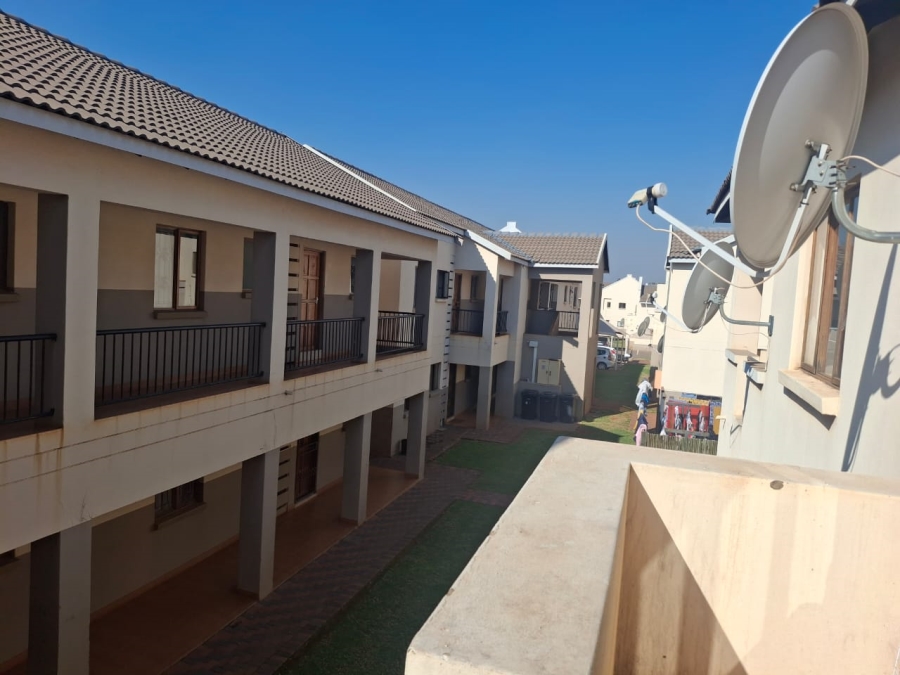 2 Bedroom Property for Sale in Hesteapark Gauteng