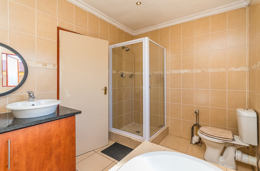 4 Bedroom Property for Sale in Munsieville South Gauteng