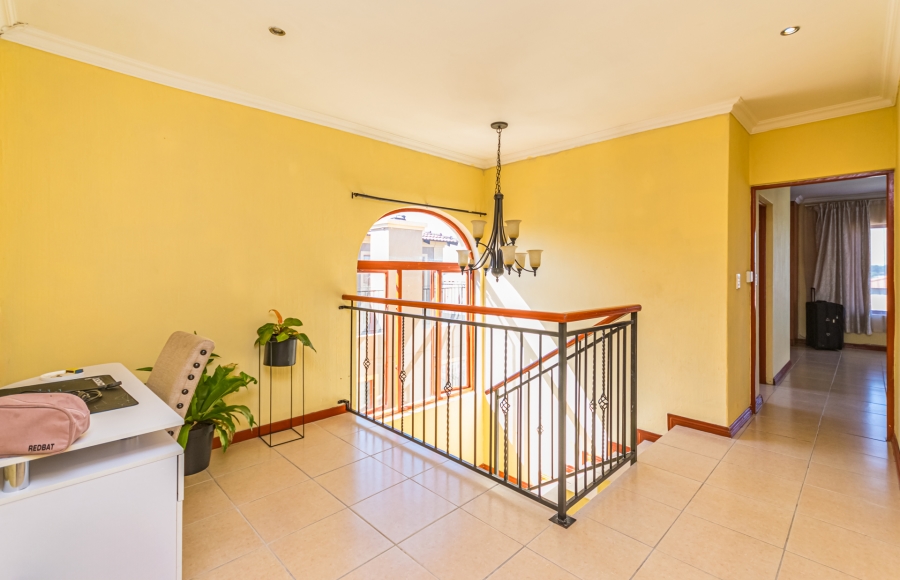 4 Bedroom Property for Sale in Munsieville South Gauteng