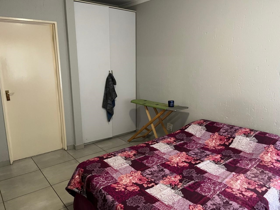 2 Bedroom Property for Sale in Greenstone Hill Gauteng