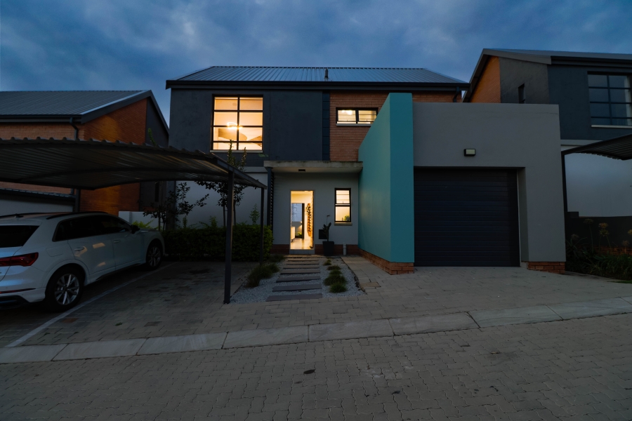 3 Bedroom Property for Sale in Amberfield Gauteng