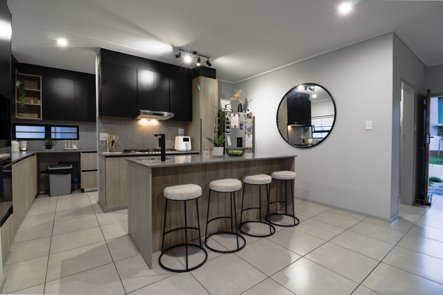 3 Bedroom Property for Sale in Amberfield Gauteng