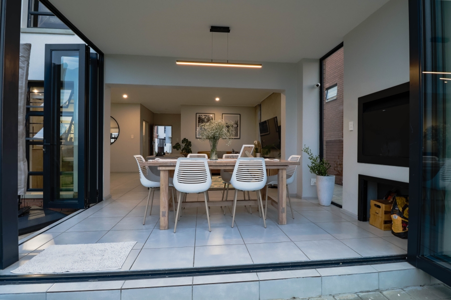 3 Bedroom Property for Sale in Amberfield Gauteng