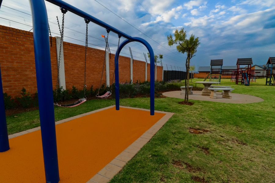 3 Bedroom Property for Sale in Amberfield Gauteng