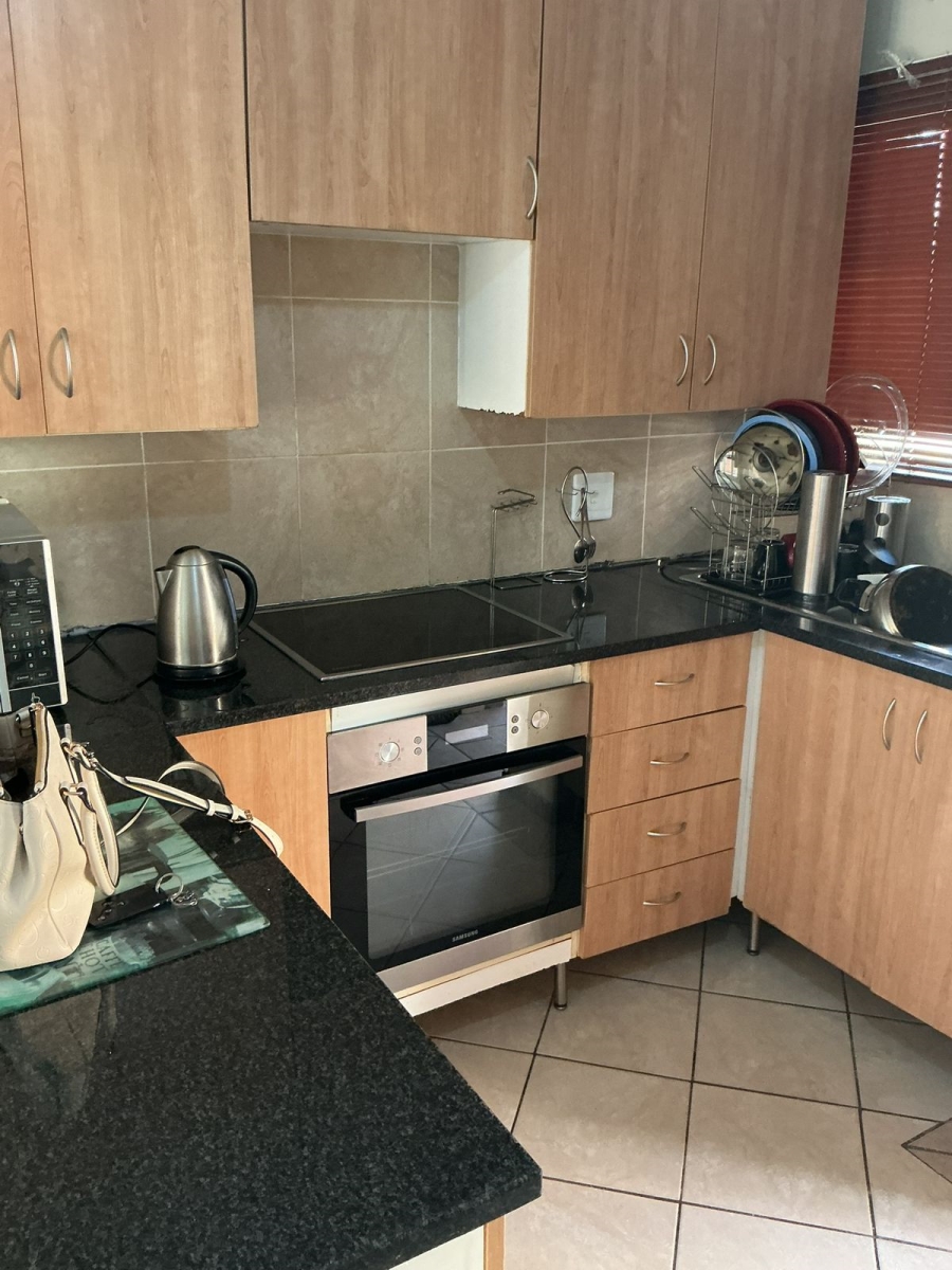 2 Bedroom Property for Sale in The Orchards Gauteng