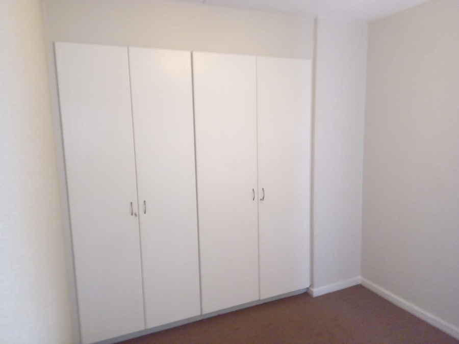 To Let 2 Bedroom Property for Rent in Douglasdale Gauteng
