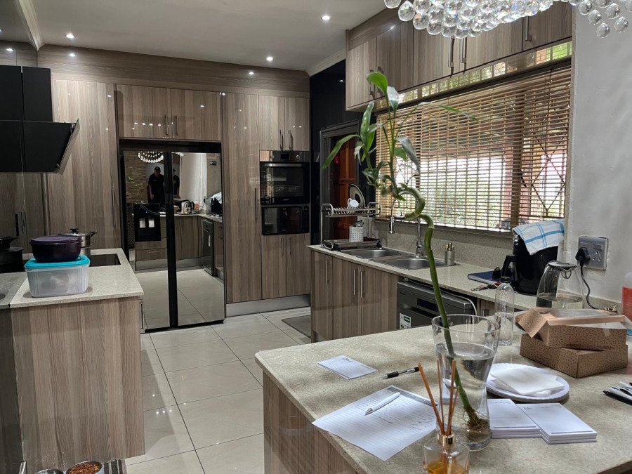 4 Bedroom Property for Sale in Illiondale Gauteng